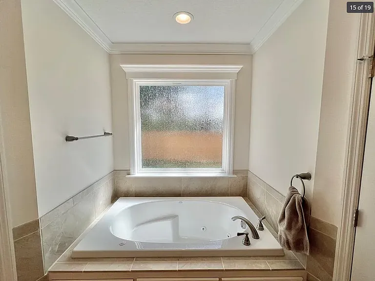 3965 Landings Cir — Photo 6