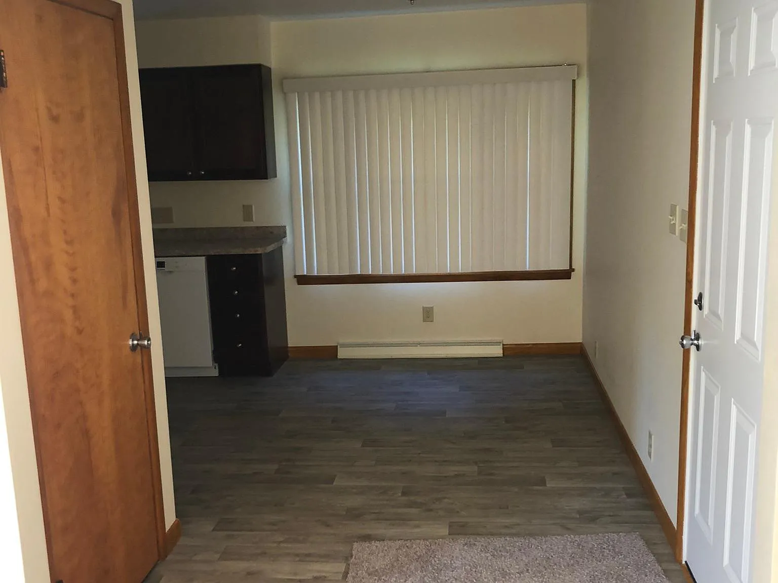 3 bed, 1040 sqft, $1,475 — Photo 4