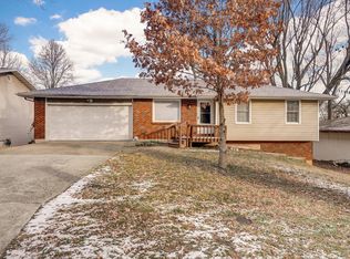 2617 W Blackburn Dr, Springfield, MO 65807