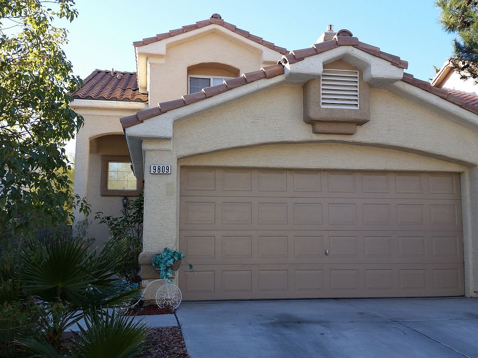 1st image of 9809 Peseo Cresta Ave