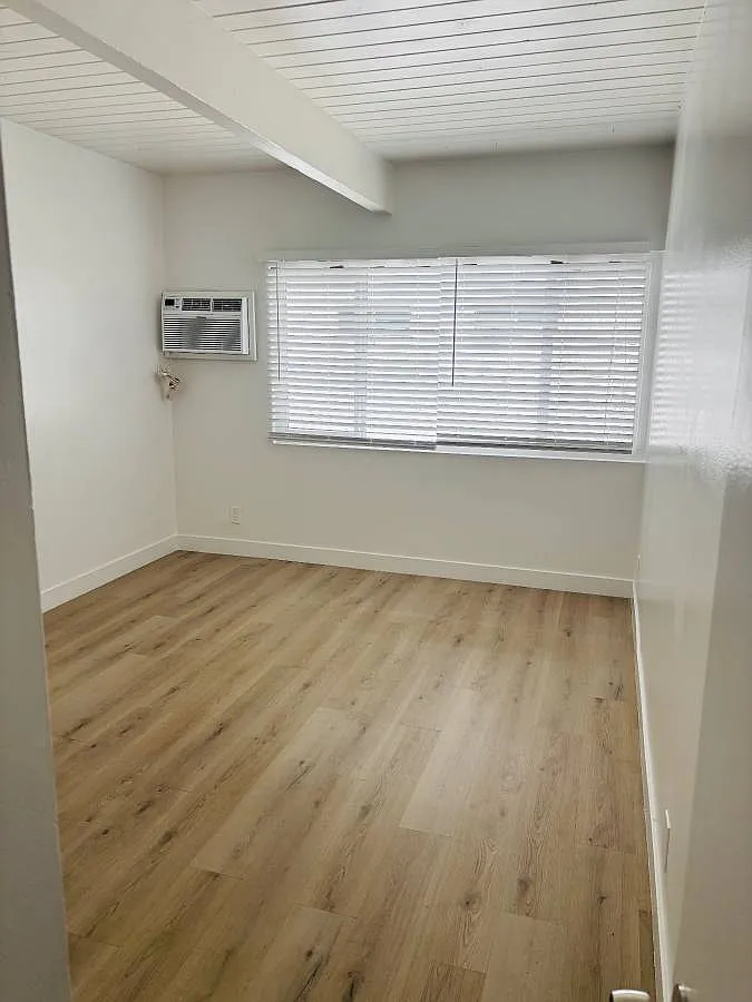 2 bed, 1035 sqft, $2,295 — Photo 1