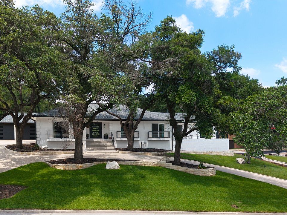 1st image of 311 E WOODLAKE DR