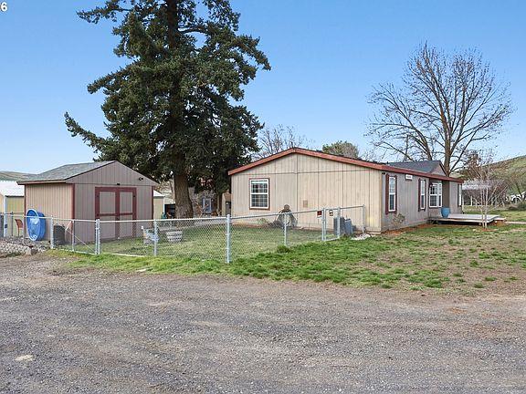 3rd image of 501 NW 3rd St