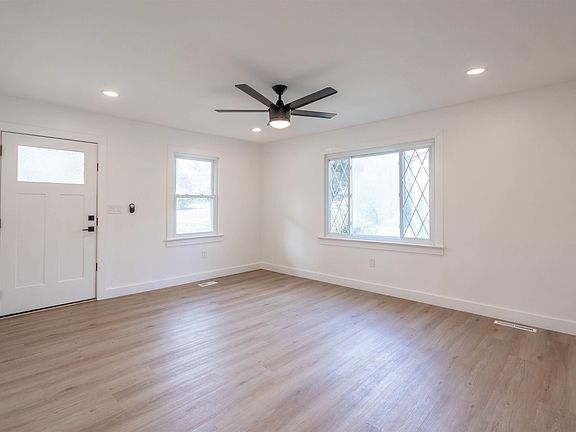 3rd image of 111 Tuskegee Ave