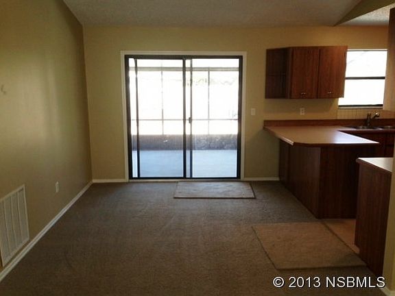 4th image of 3511 Victory Palm Dr
