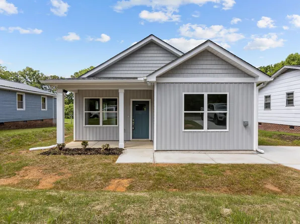 309 E Harnett St, Dunn, NC 28334