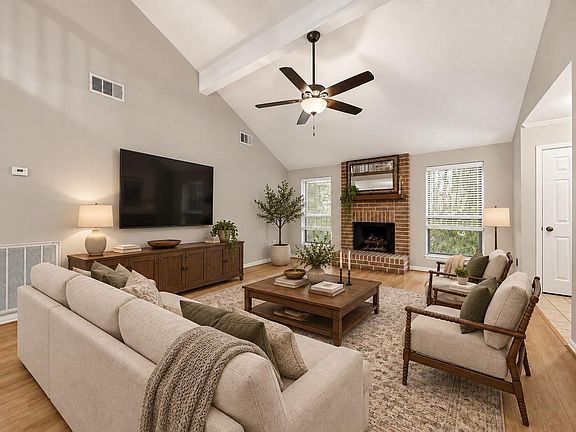 3rd image of 71 Timberspire Ln