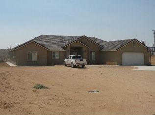 14634 Barker Rd, Apple Valley, CA 92307