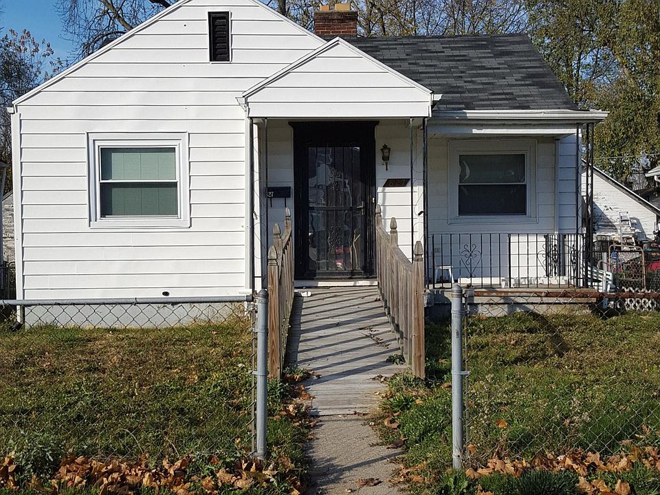 1st image of 827 Osmond Ave