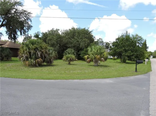 6110 Barkwood Ct, Fort Myers, FL 33905