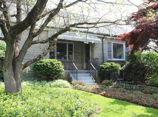 3702 Old Philadelphia Pike, Gordonville, PA 17529