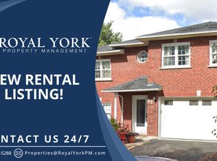 52 Waywell St #2, Whitby, ON L1N8N9