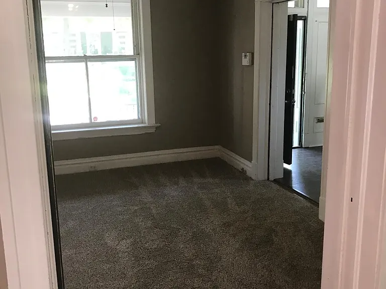 6521 Crest Ave — Photo 7
