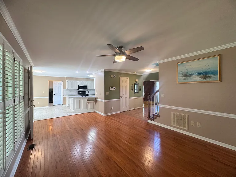 801 Driftwood Dr — Photo 4