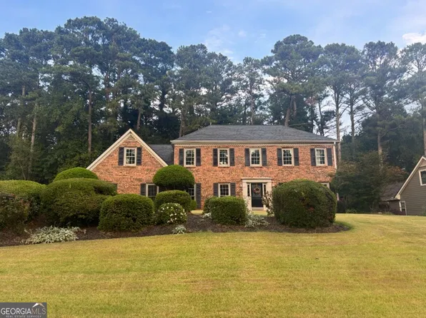 842 Maxie Ln, Lawrenceville, GA 30044