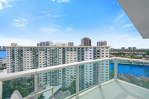 19380 Collins Ave Photo 1