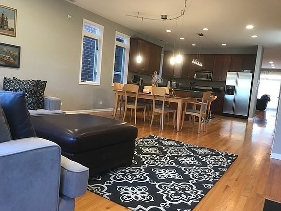3rd image of 1437 N North Park Ave #3