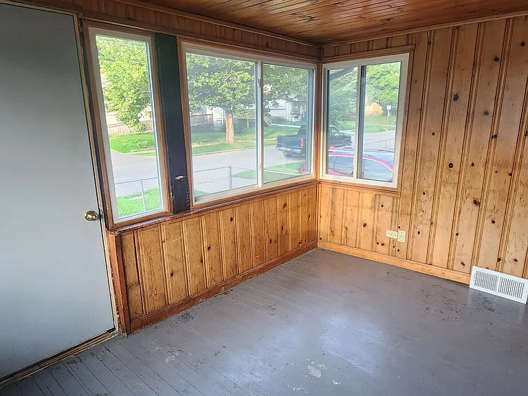 1711 Washington Ave — Photo 11