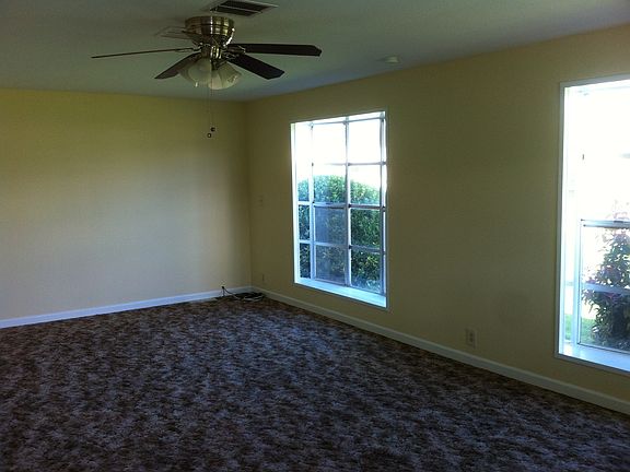 4th image of 40 Hacienda Dr