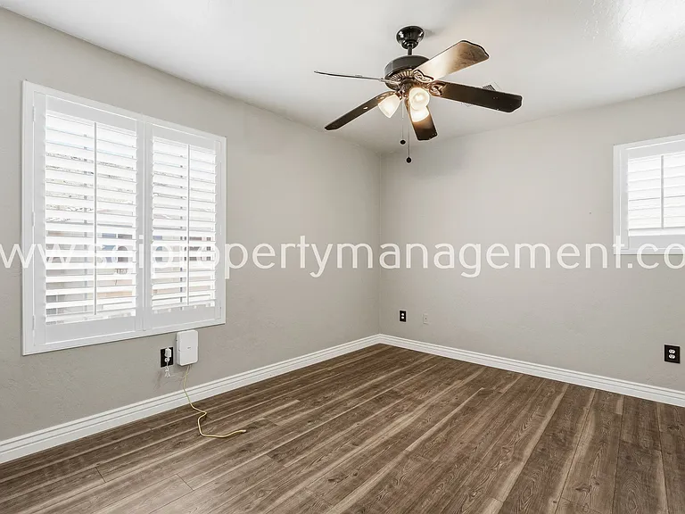 115 W Mountain Sage Dr — Photo 20