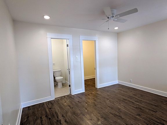4th image of 126 1/2 E Avenue 32 #3