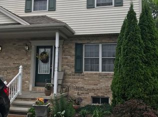 6 Acacia Ct, Milroy, PA 17063