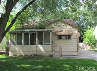 29660 Grandview St, Inkster, MI 48141