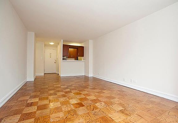 5th image of 400 E 71st St APT 5B