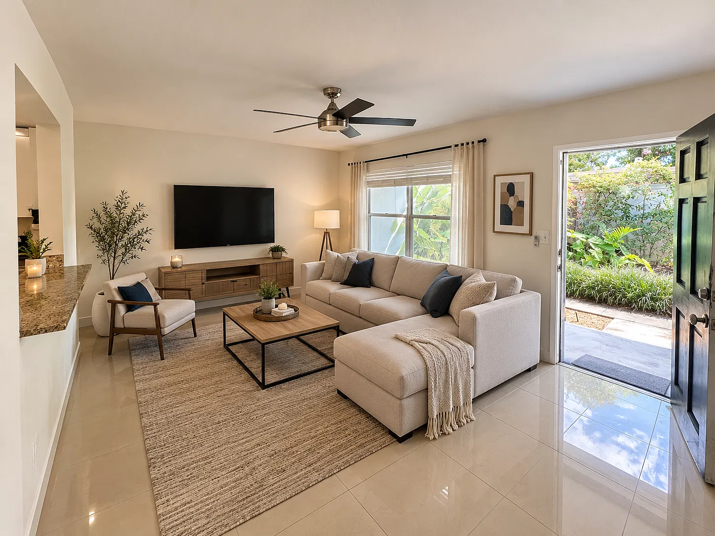 2 bed, 900 sqft, $2,300 — Photo 4