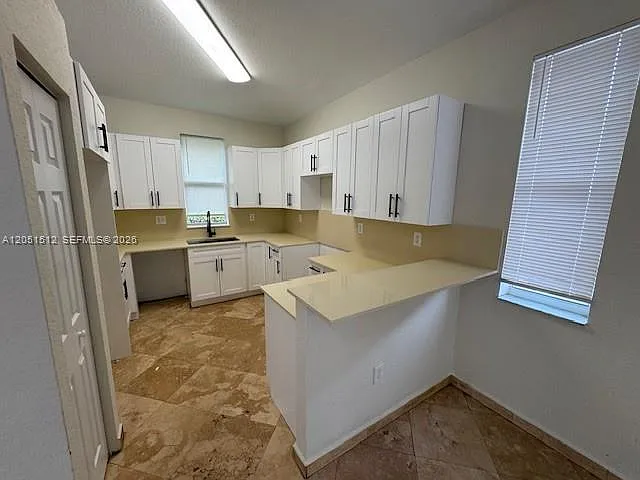 21733 Ingraham Ave — Photo 10