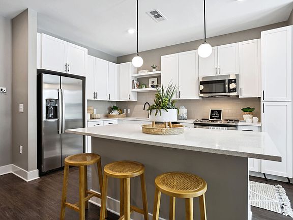 4th image of 1055 Alpharetta St #421
