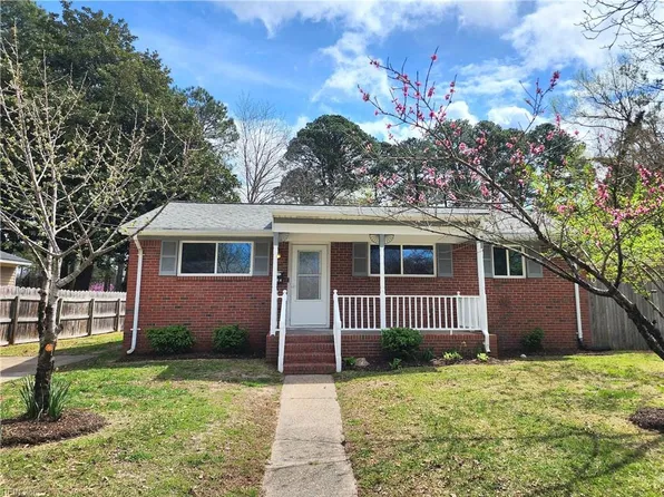 521 McLean St, Portsmouth, VA 23701