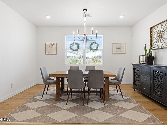 5th image of 15996 W HONEYSUCKLE Drive