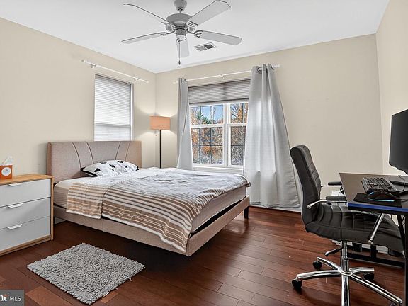 5th image of 8866 Ashgrove House Ln APT 201