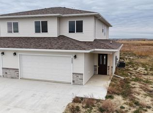 3407 20th Ave NW, Minot, ND 58703