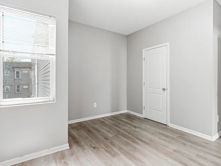 456 Avon Ave #3L — Photo 6