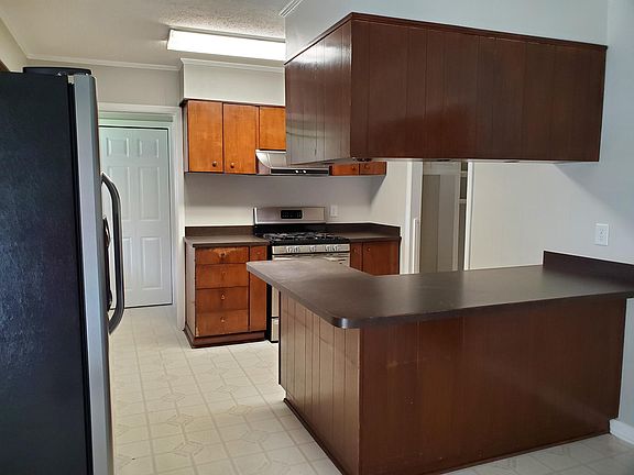 5th image of 2517 Parkwood Pl