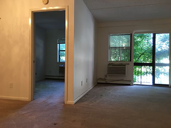 2nd image of 7129 Park Ave