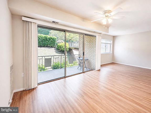 3rd image of 5107 Crossfield Ct #306
