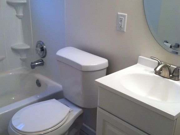 2nd image of 7108 Dartmouth Ave