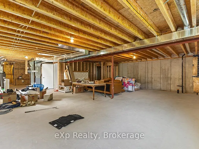 319 Telford Trl — Photo 22