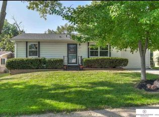 9329 Corby St, Omaha, NE 68134