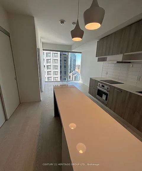 5 Soudan Ave #3009 — Photo 4