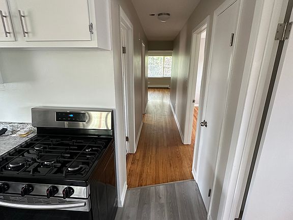 4th image of 1011 S 11th Ave #1
