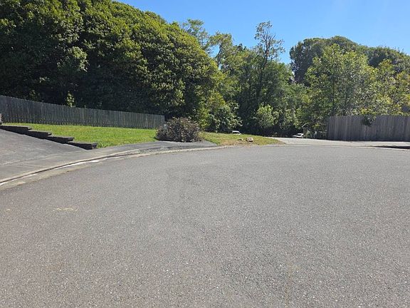 4th image of 479 Kendall Ct