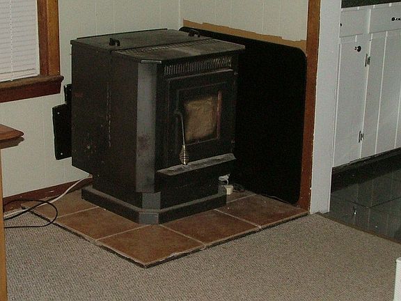  HEAT WITH PELLET STOVE OR GAS FURNANCE