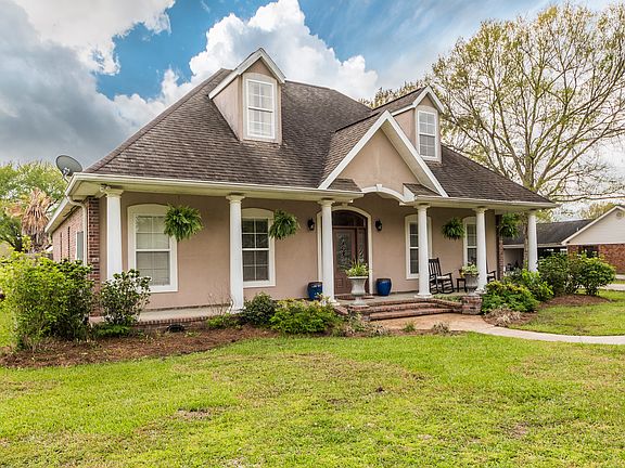 2nd image of 117 Countryview Dr