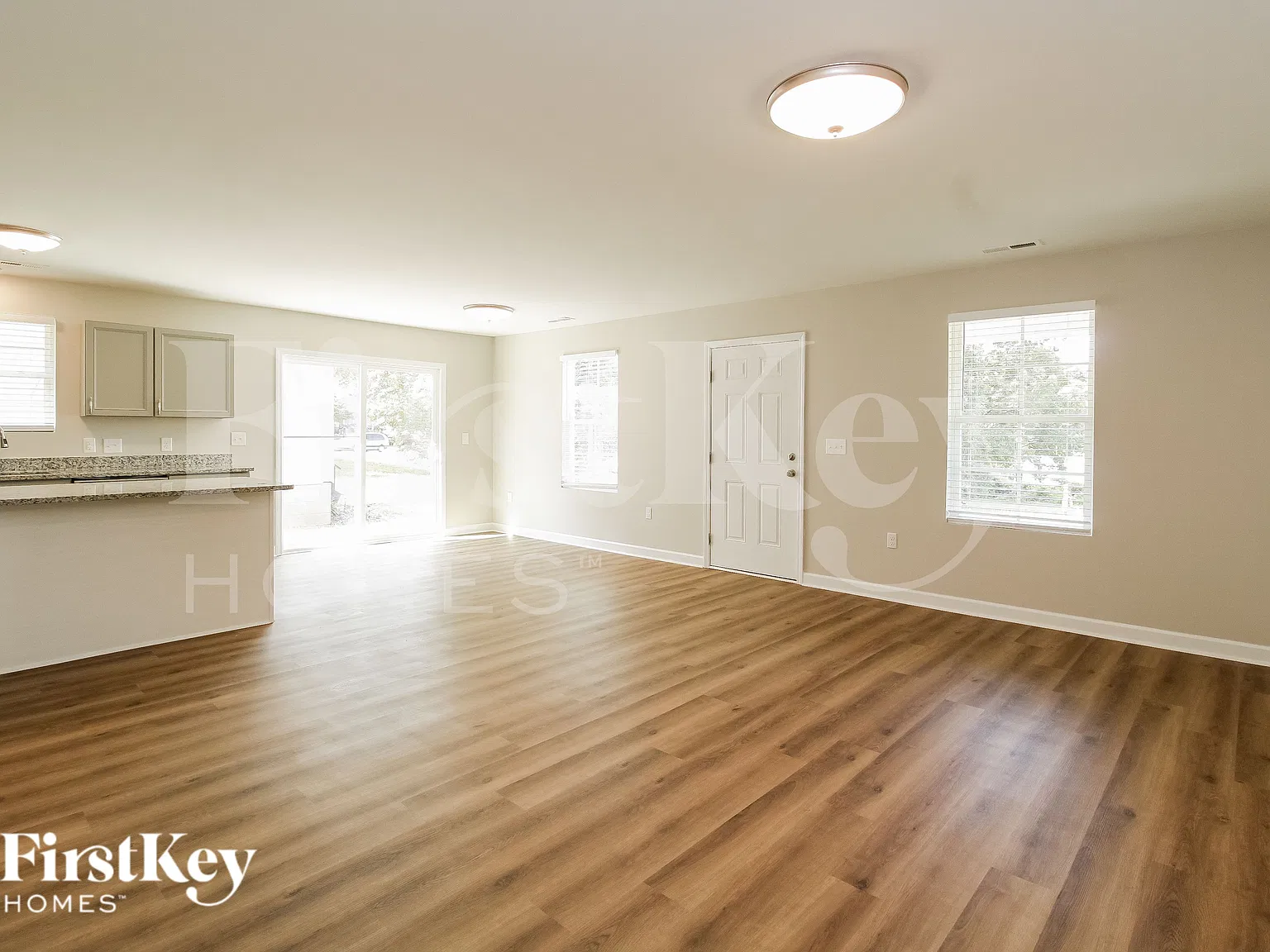 4 bed, 2.0 bath, 1560 sqft, $1,660 — Photo 3
