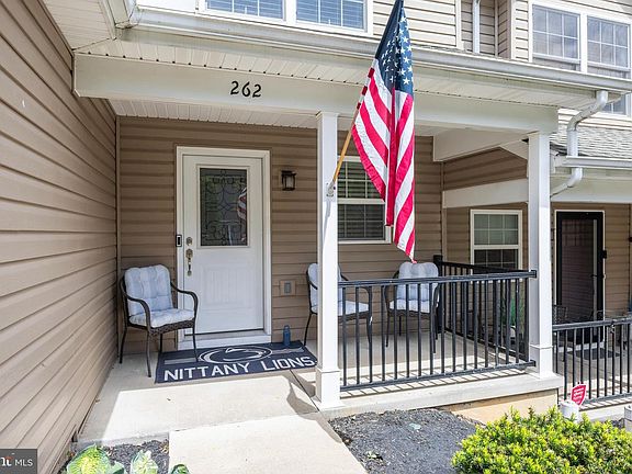4th image of 262 Jonathan Ln
