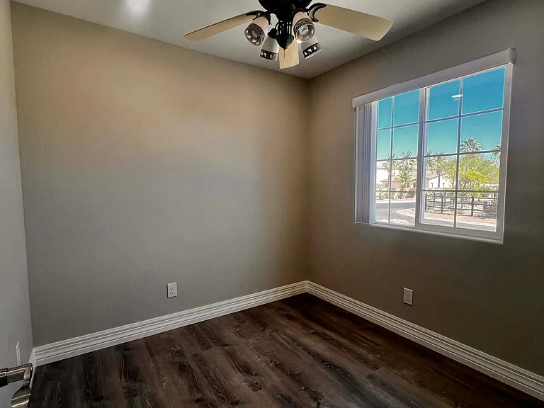 396 Riverfront Dr — Photo 100